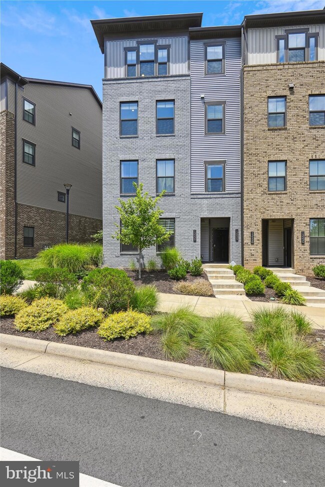13232 Woodland Park Rd unit 1K, Herndon, VA 20171 - photo 2