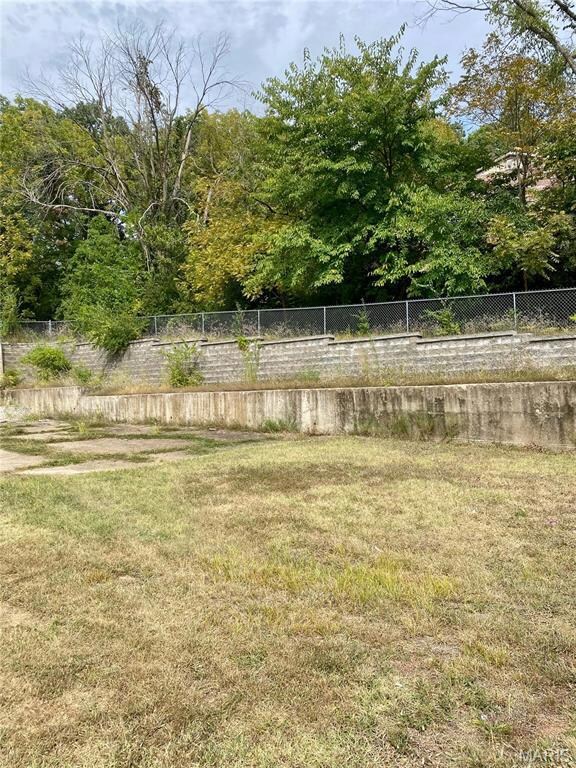 0 E Park St unit MIS25062036, Pacific, MO 63069 - photo 5