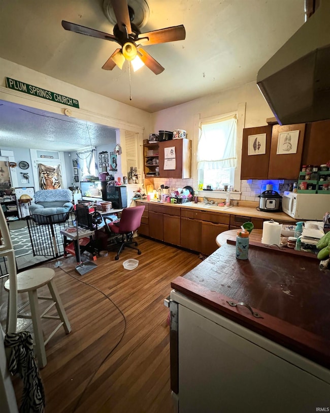 2124 S Walnut St, Muncie, IN 47302 - photo 3