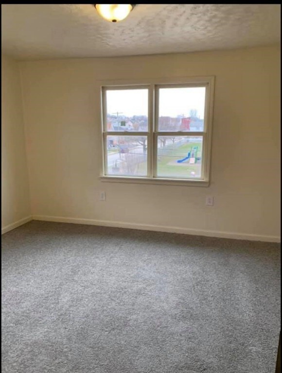 533 Jackson Ave unit 533, Vandergrift, PA 15690 - photo 7