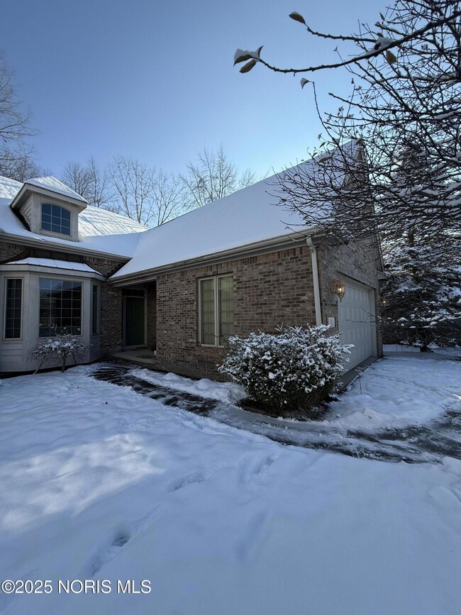 17 Stone Oak Blvd, Holland, OH 43528 - photo 2