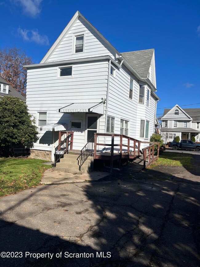 34 Amherst Ave, Wilkes Barre, PA 18702 - photo 2