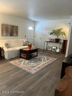 Unit 1 lvrm furnished