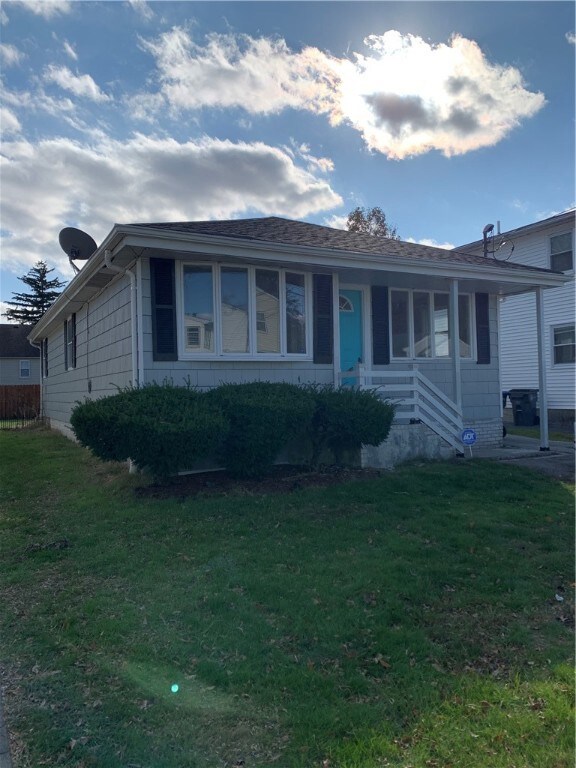 80 Manomet St, Providence, RI 02909 - photo 5