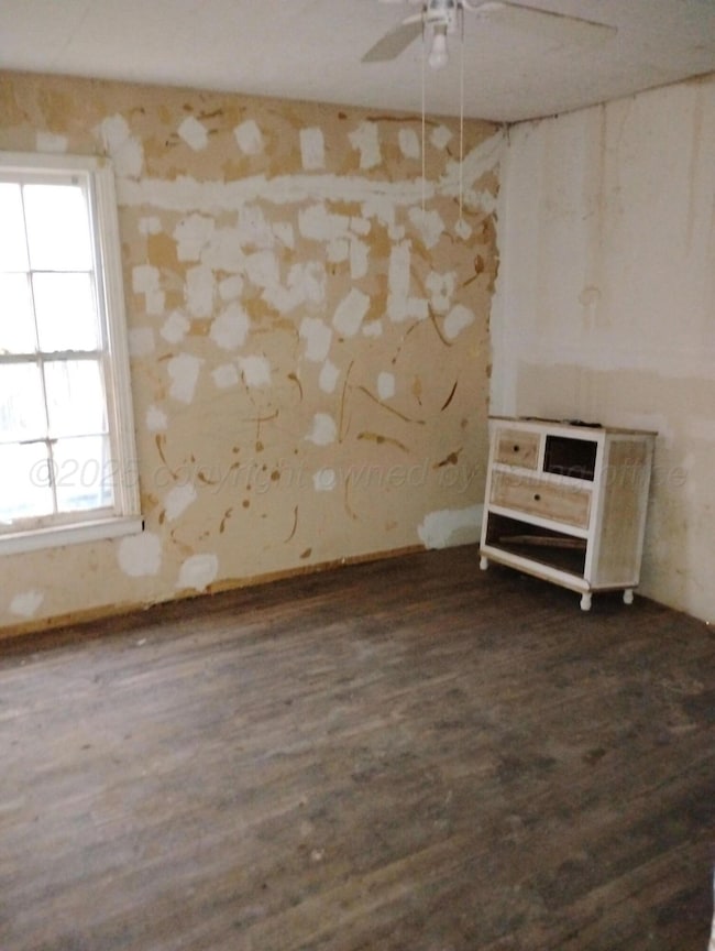 1213 N Duncan St, Pampa, TX 79065 - photo 5