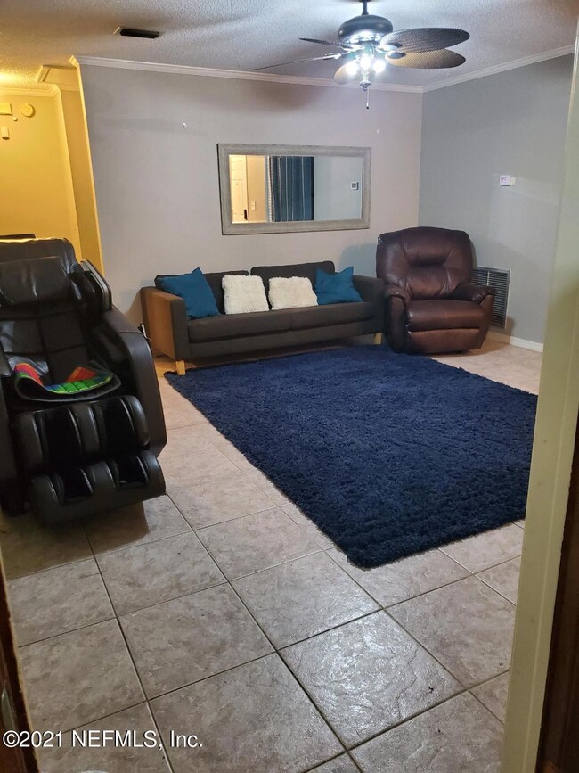 6612 Bennett Rd, Jacksonville, FL 32216 - photo 4