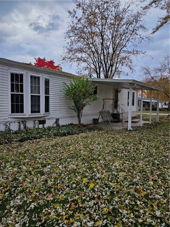 220 F St SW, Navarre, OH 44662 - photo 2