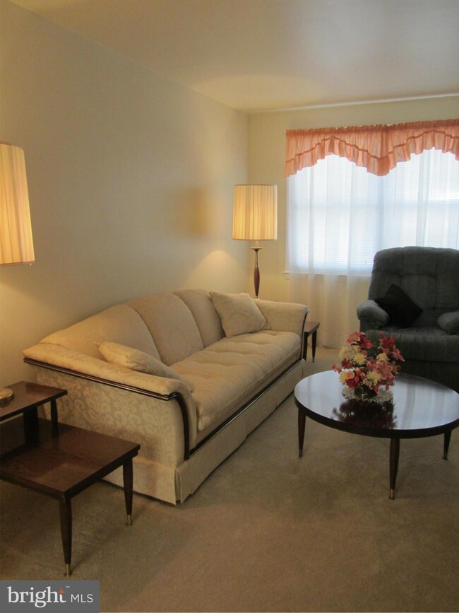 8655 Oak Rd, Parkville, MD 21234 - photo 2