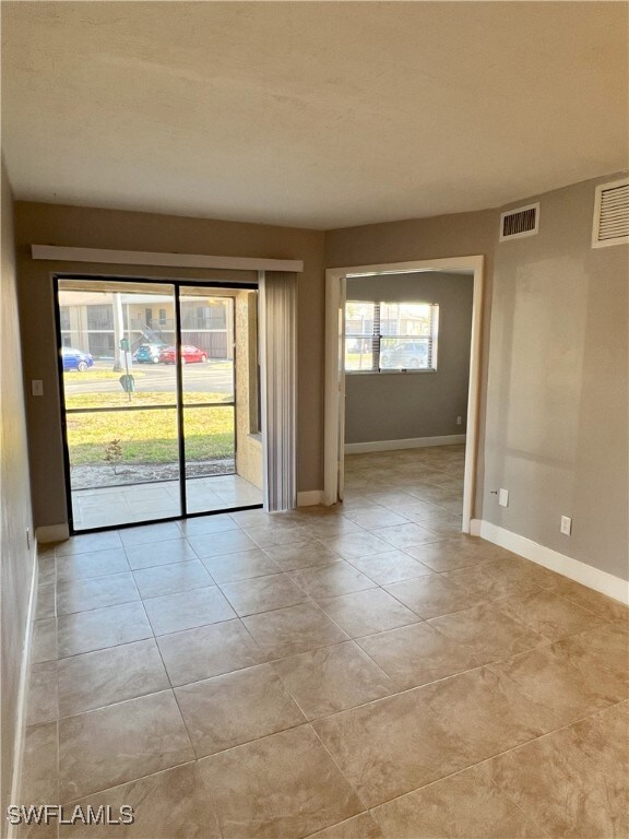 5315 Summerlin Rd unit 1501, Fort Myers, FL 33919 - photo 2