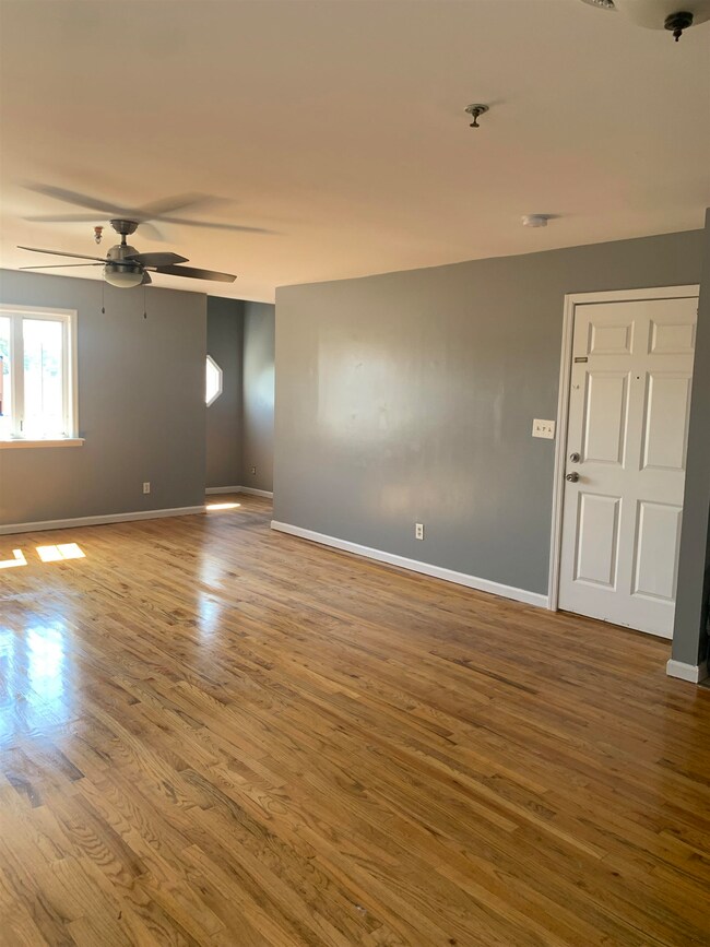 512 6th St unit 2, Union City, NJ 07087 - photo 2