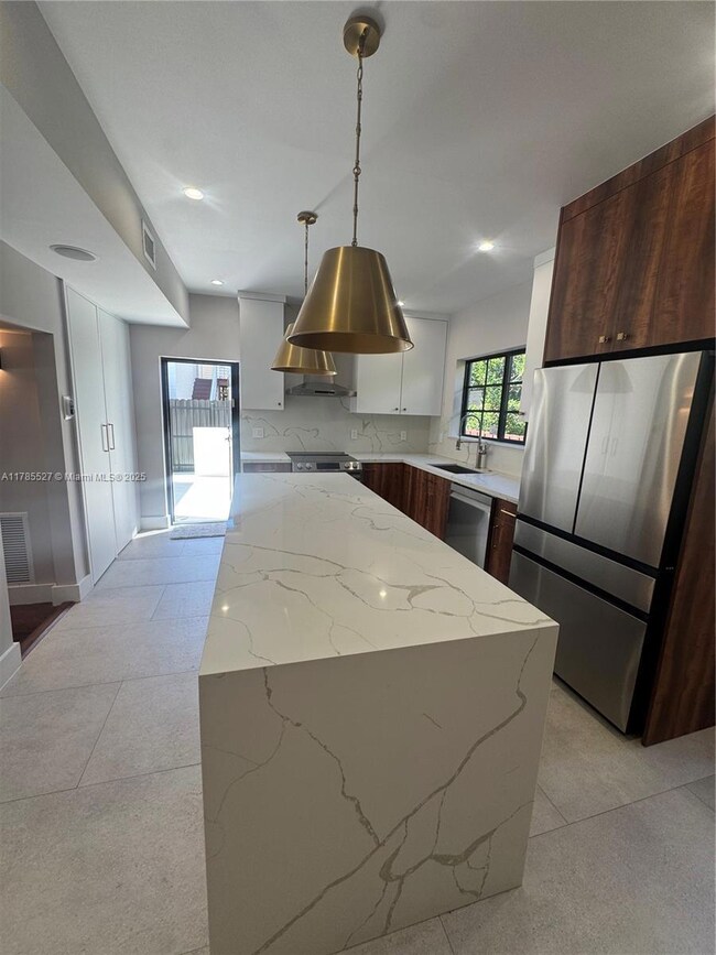 1746 SW 12th St unit 1746, Miami, FL 33135 - photo 7