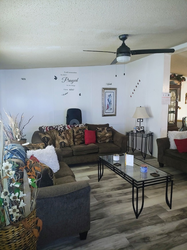 1907 E Mitchell St, Humboldt, TN 38343 - photo 5