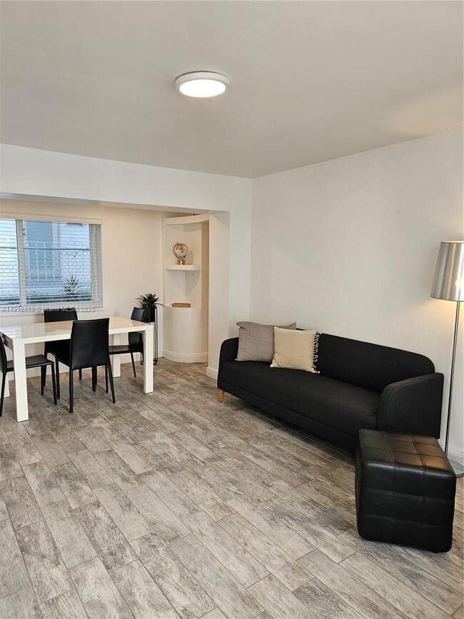 622 15th St unit 5, Miami Beach, FL 33139 - photo 3