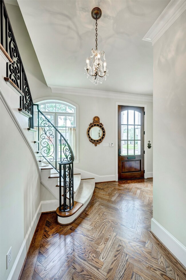 6163 Chevy Chase Dr, Houston, TX 77057 - photo 2