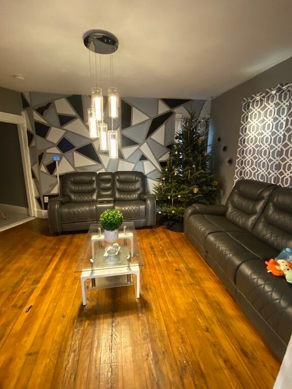 32 Dawes St unit 34, Springfield, MA 01109 - photo 4