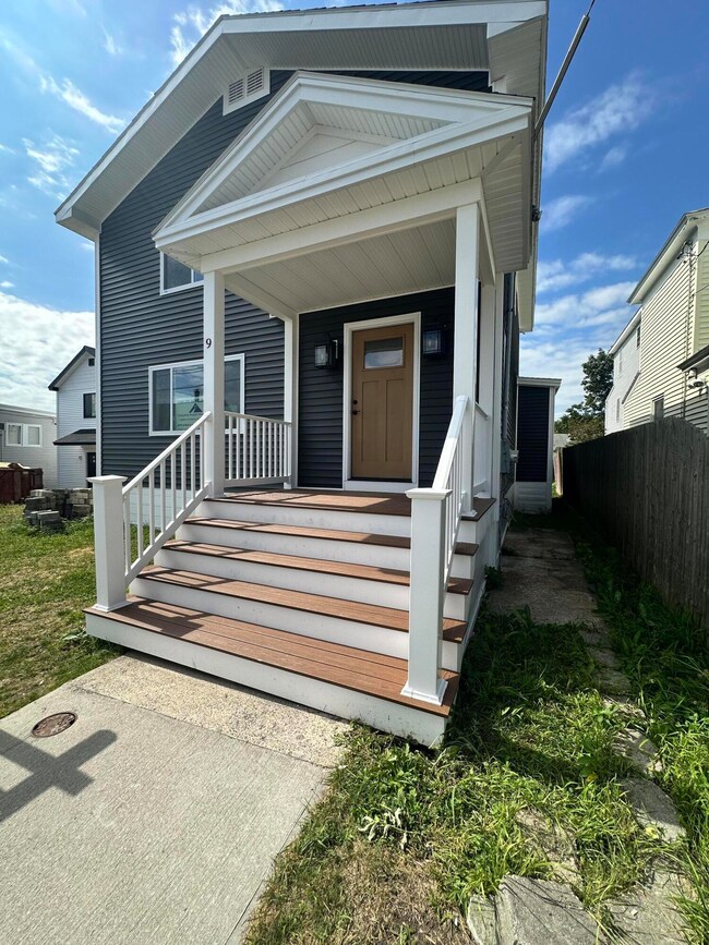 9 Fern Ave, Old Orchard Beach, ME 04064 - photo 5