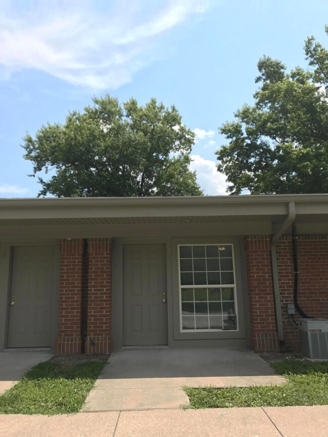 4200 S Bearfield Rd unit 5, Columbia, MO 65201 - photo 2