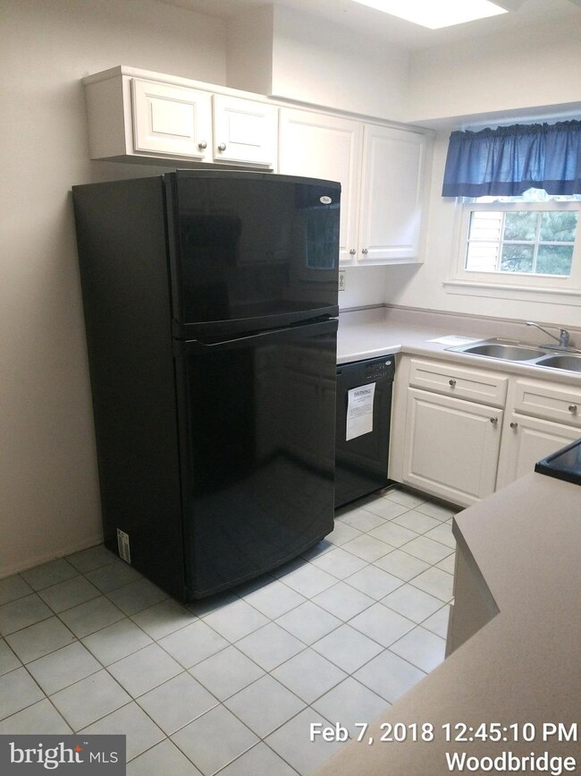 2777 Bordeaux Place unit 24C7, Woodbridge, VA 22192 - photo 4