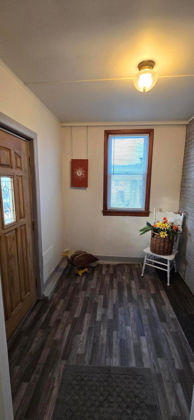 1647 Myrtle Ave unit 1, Whiting, IN 46394 - photo 6