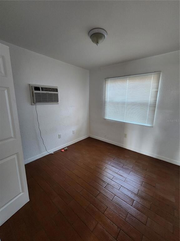 14 1/2 N Evergreen Ave, Clearwater, FL 33755 - photo 4