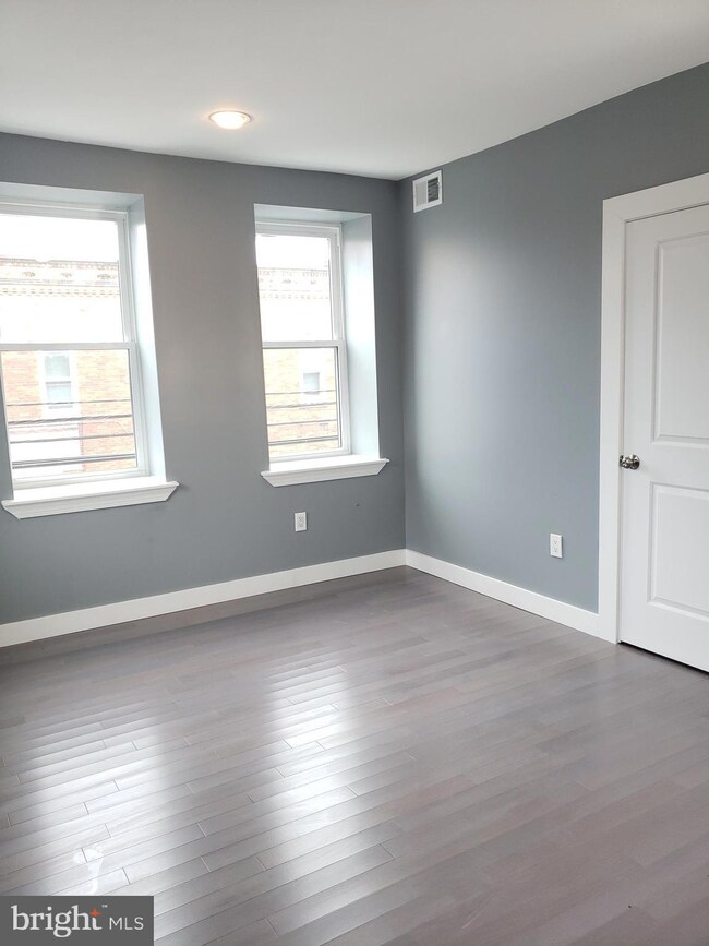 2001 S 17th St unit FLR 3, Philadelphia, PA 19145 - photo 7