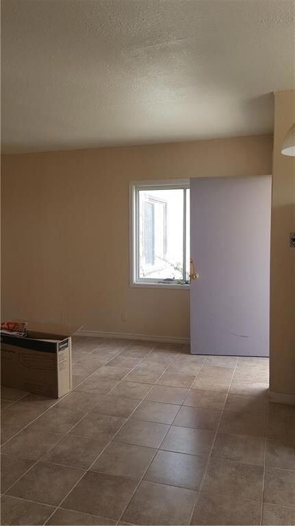 2534 Mountain Ave, El Paso, TX 79930 - photo 3