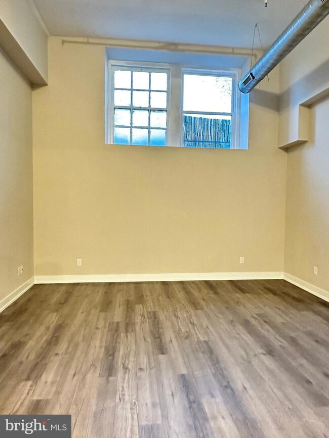 4629 E Thompson St unit 25, Philadelphia, PA 19137 - photo 5