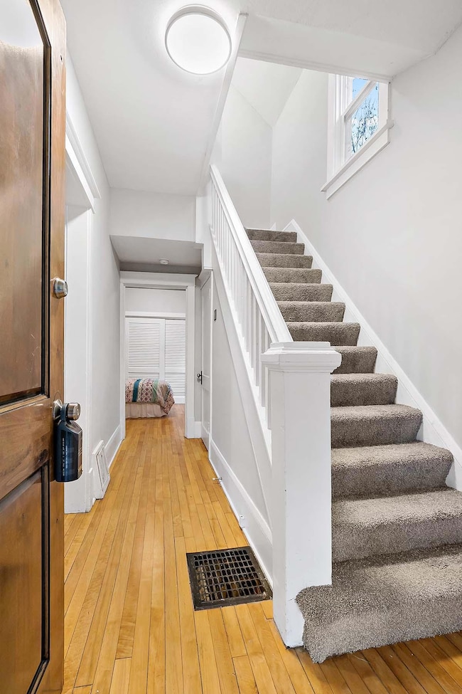 2123 Sheridan Ave N, Minneapolis, MN 55411 - photo 4