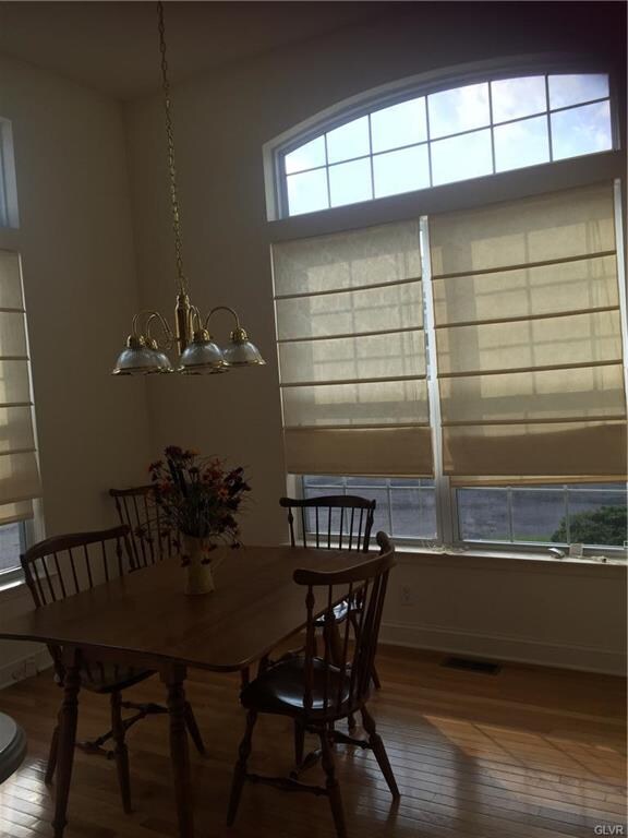 885 Sonoma Ln, Easton, PA 18040 - photo 5