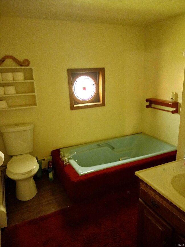 301 S Franklin St, Mentone, IN 46539 - photo 7