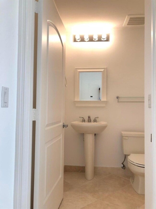 One City Plaza unit 921, West Palm Beach, FL 33401 - photo 6