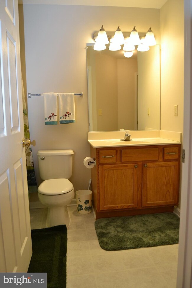 9060 Gracious End Ct unit 104, Columbia, MD 21046 - photo 7