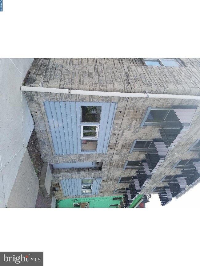 101 S 3rd St, Reading, PA 19602 - photo 2