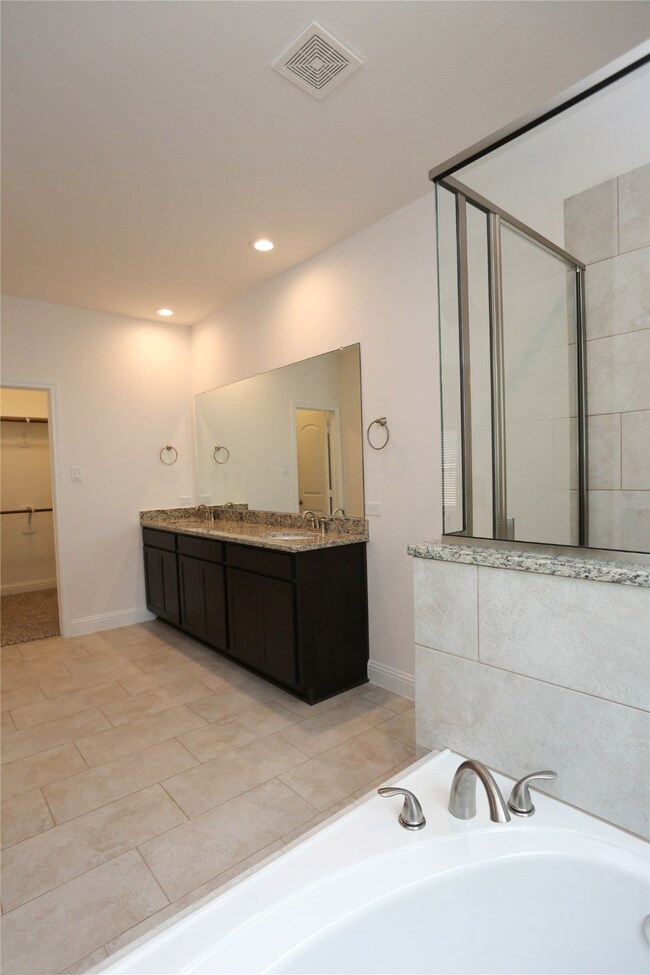 976 Junell St, Houston, TX 77088 - photo 7