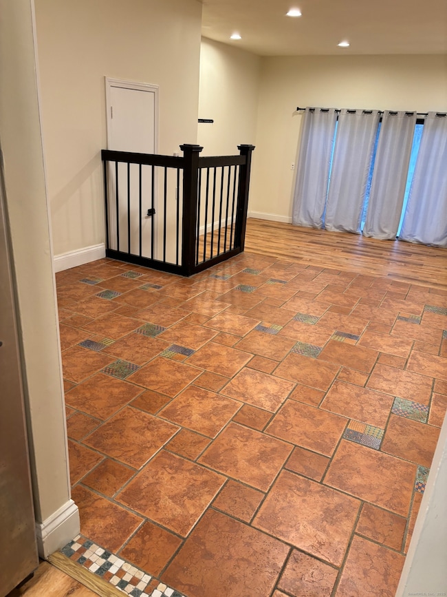 11 King Arthur Dr unit 2F, Niantic, CT 06357 - photo 7