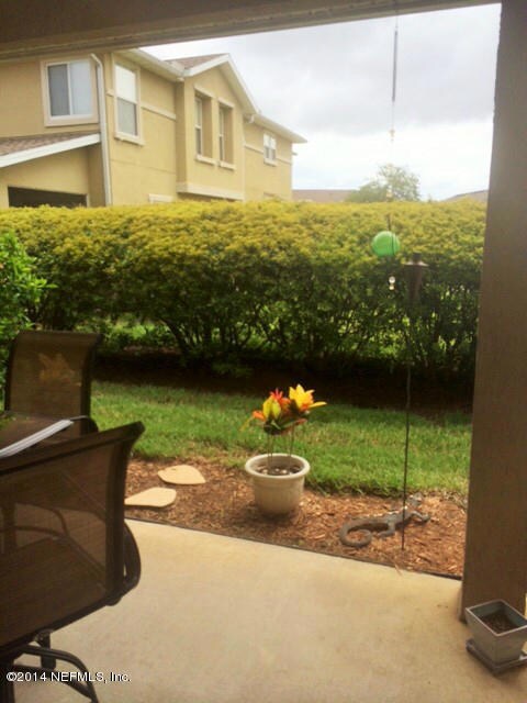 2305 Sunset Bluff Dr, Jacksonville, FL 32216 - photo 7