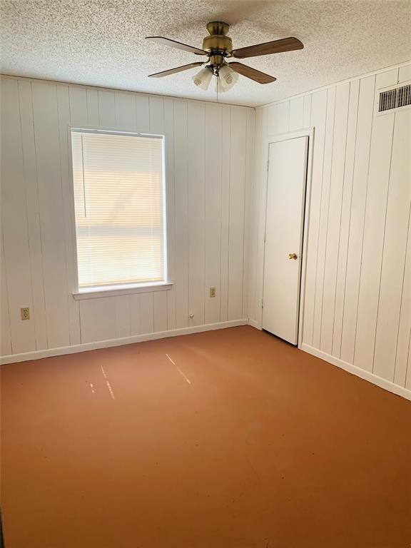 1010 E Reno Rd, Azle, TX 76020 - photo 7