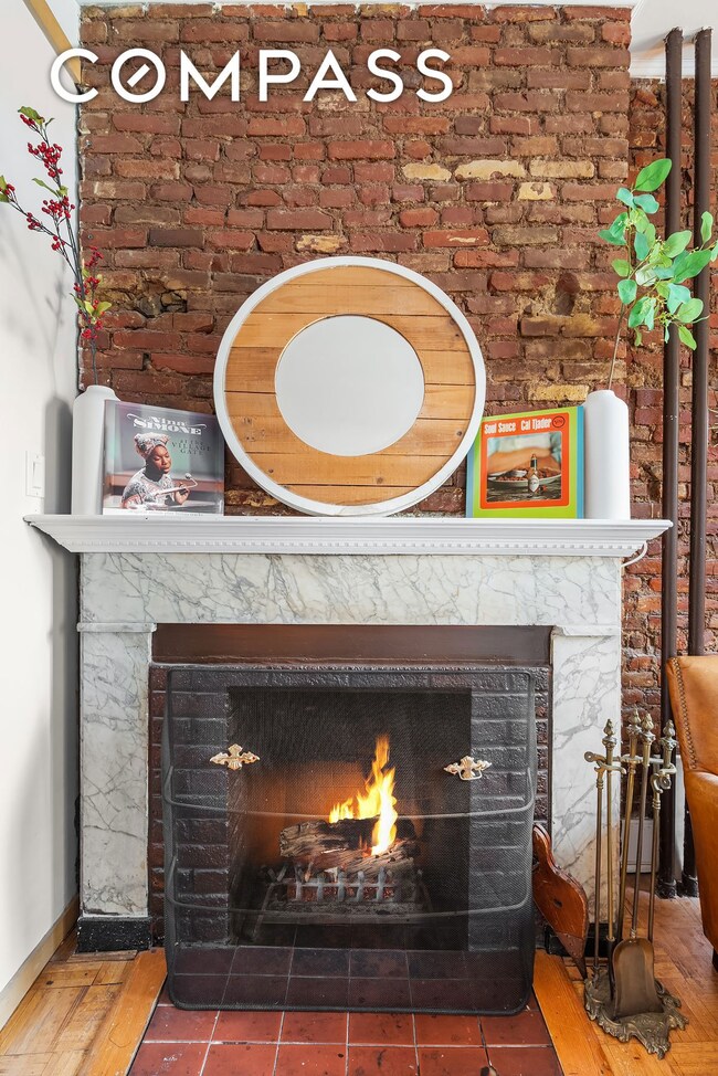 5-7 Charles St unit 3-R, New York City, NY 10011 - photo 4