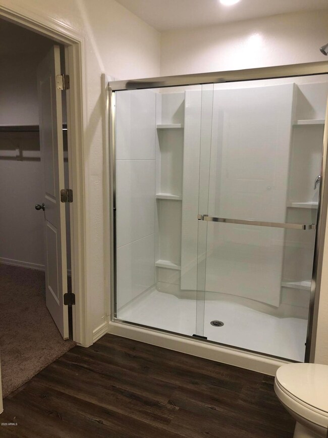 Supernova Master Bath (2)