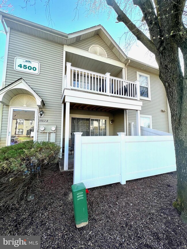 4502B Fenwick Ln, Mount Laurel, NJ 08054 - photo 3