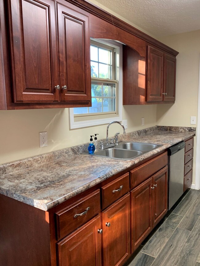 27 John Mark Ct, Manchester, TN 37355 - photo 6