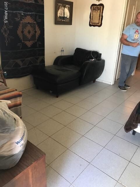 14TH AVE LIVING ROOM