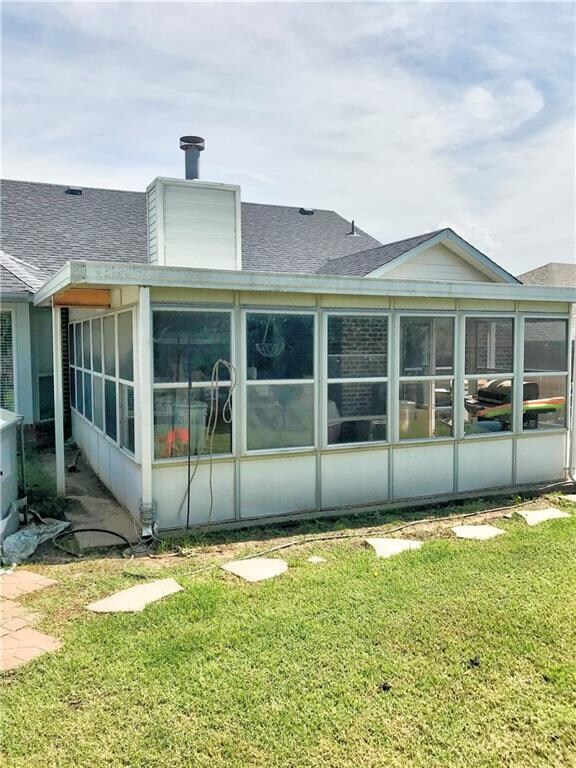 2326 E Faith Blvd, Shawnee, OK 74804 - photo 2