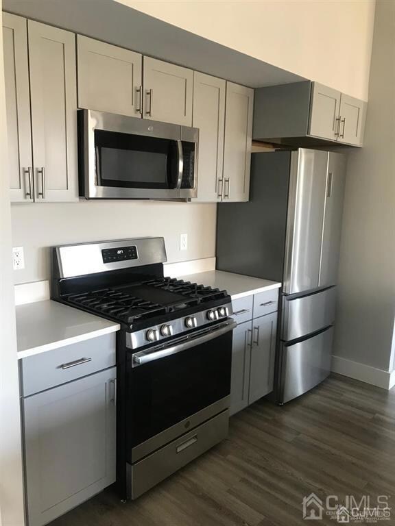 22 Center St unit 205, Metuchen, NJ 08840 - photo 2