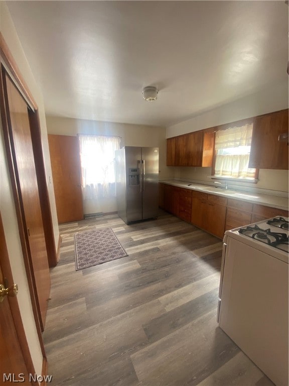 508 W Liberty St, Geneva, OH 44041 - photo 2