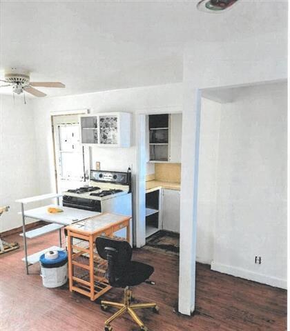 601 Hayes St, Eveleth, MN 55734 - photo 4