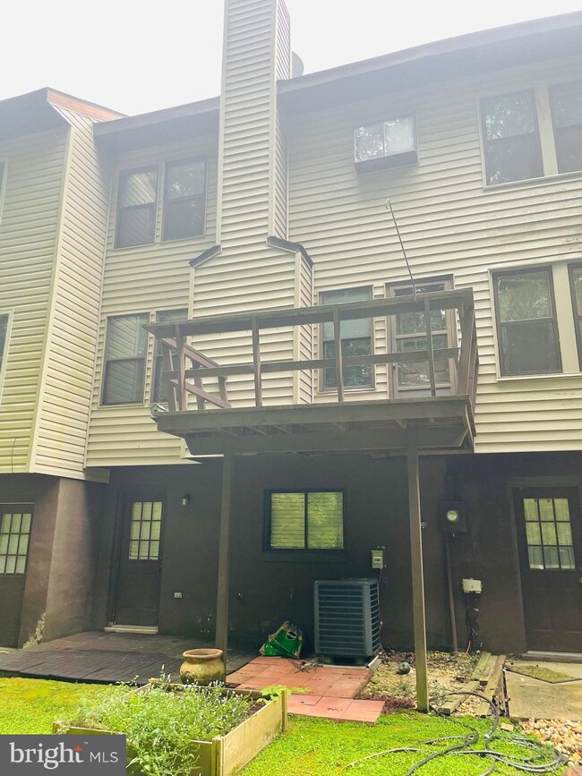 23366 Black Oak Ct, California, MD 20619 - photo 2