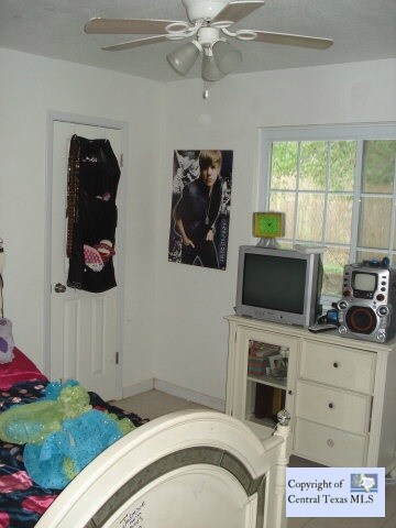 137 Park South Dr, Kyle, TX 78640 - photo 5