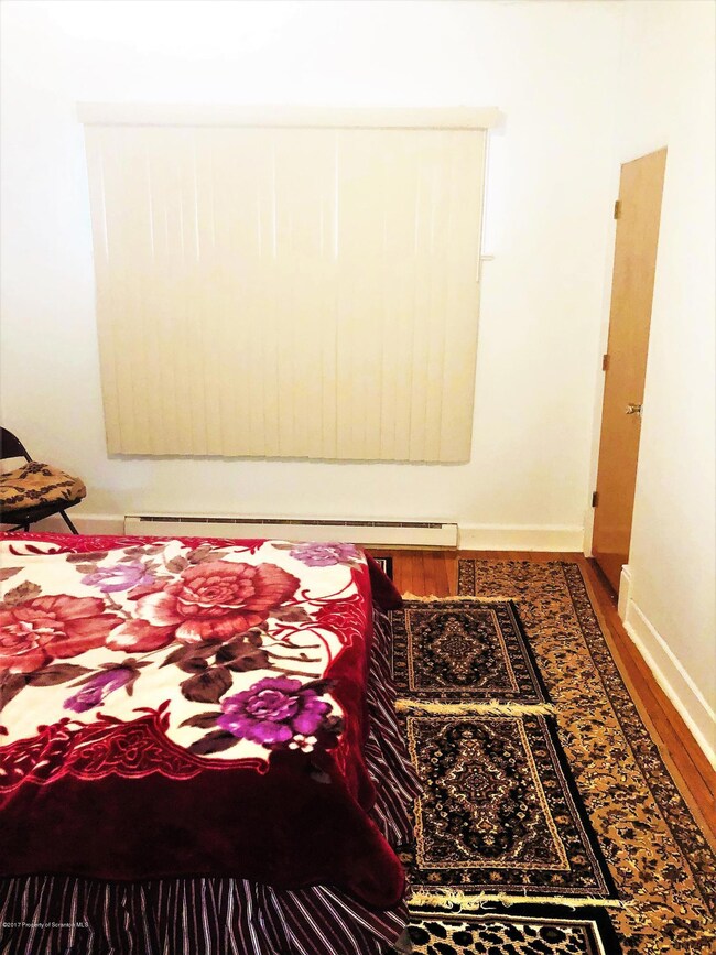 1022 N Webster Ave, Scranton, PA 18510 - photo 5