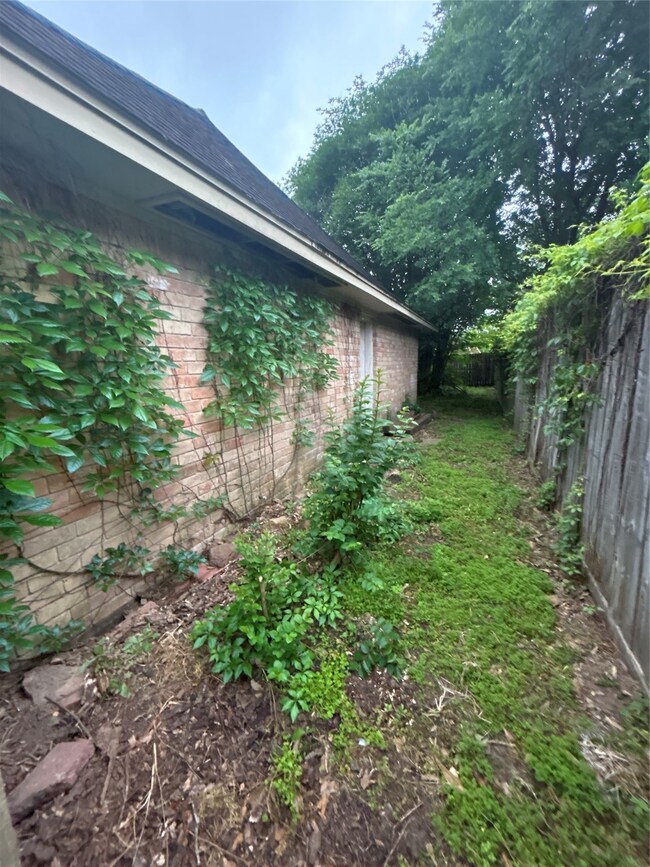 29323 Atherstone St, Spring, TX 77386 - photo 4